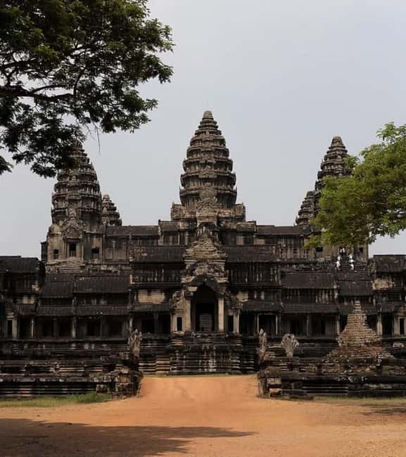 Siem Reap: Angkor Wat Tour with Italian-Speaking Guide - Starting at 8:30 AM in Siem Reap
