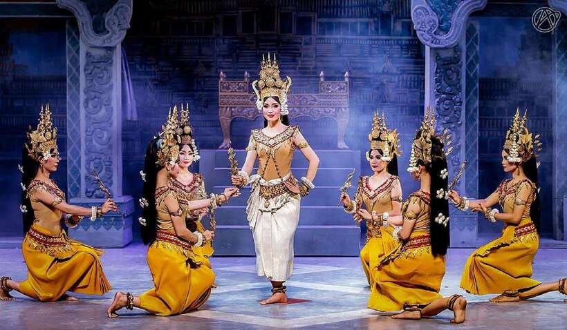 Siem Reap: Apsara Dance Show and Dinner with Hotel Pickup - Dinner before the dancing