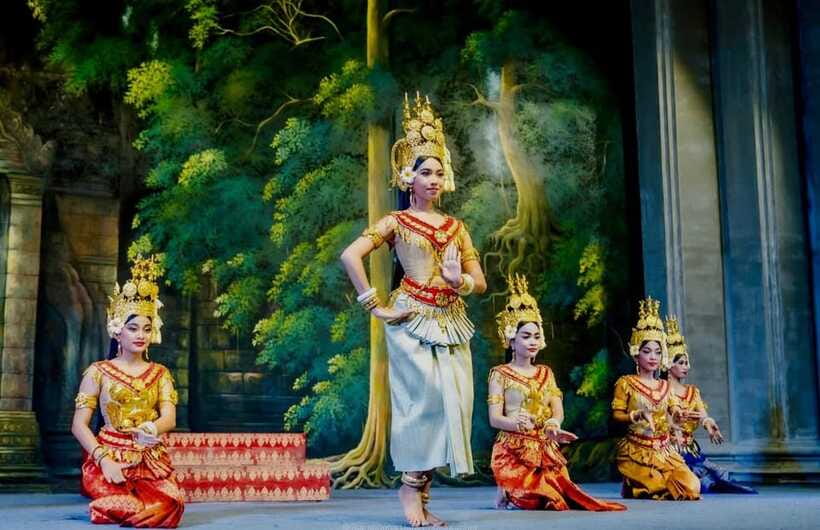 Siem Reap: Apsara Dance Show with Buffet Dinner & Tuk-Tuk... - Why the performance matters beyond entertainment