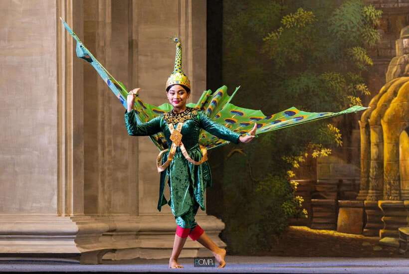 Siem Reap: Apsara Show Including Dinner & Hotel Pickup - What the 2.5-Hour Schedule Feels Like