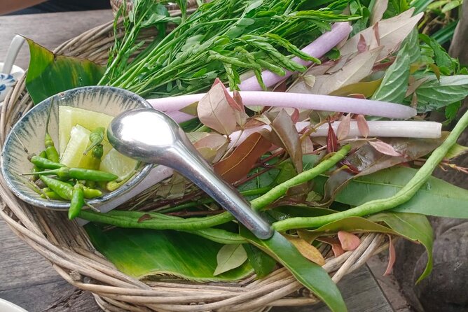 Siem Reap Authentic Breakfast and Market Tour - 7:30 a.m. pickup and a local tuk-tuk ride