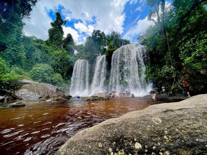 Siem Reap: Beng Mealea, Banteay Srei & Kulen Waterfall Trip - Beng Mealea, where the jungle takes back the temple