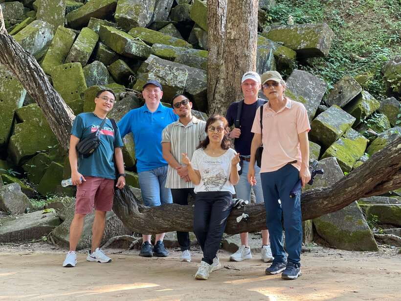 Siem Reap: Beng Mealea, Banteay Srei & Kulen Waterfall Trip - Phnom Kulen and the River of a Thousand Lingas