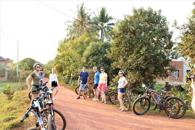 Siem Reap: Bike Rental - Angkor Wat by bicycle