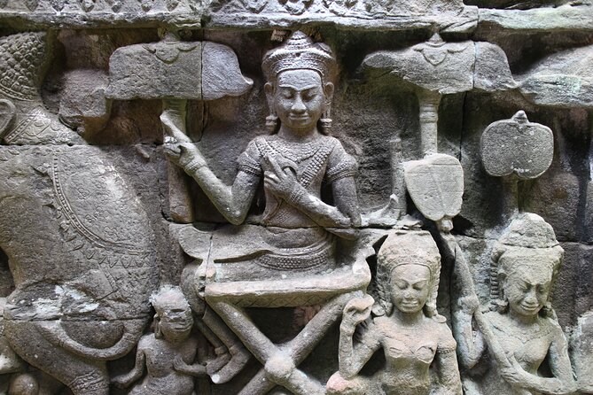 Siem Reap: Bike the Angkor Temples - Full-Day 30km Tour - Fitness, clothing, and road conditions