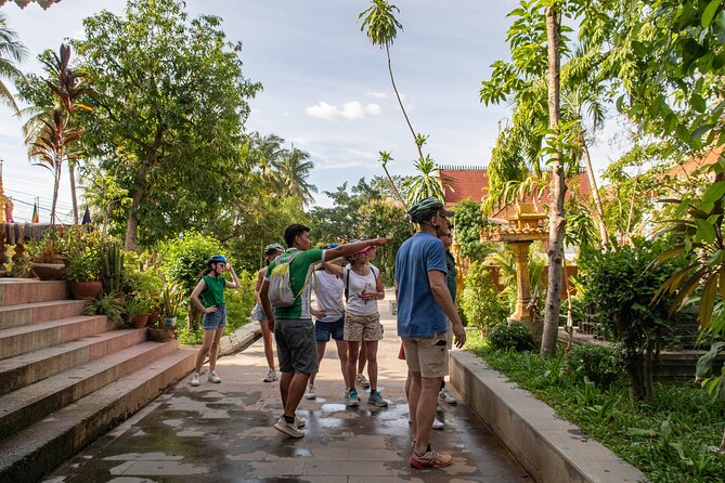 Siem Reap Countryside Bike Tour / E-Bike or Tuk Tuk - Wat Po Banteaychey and village traditions