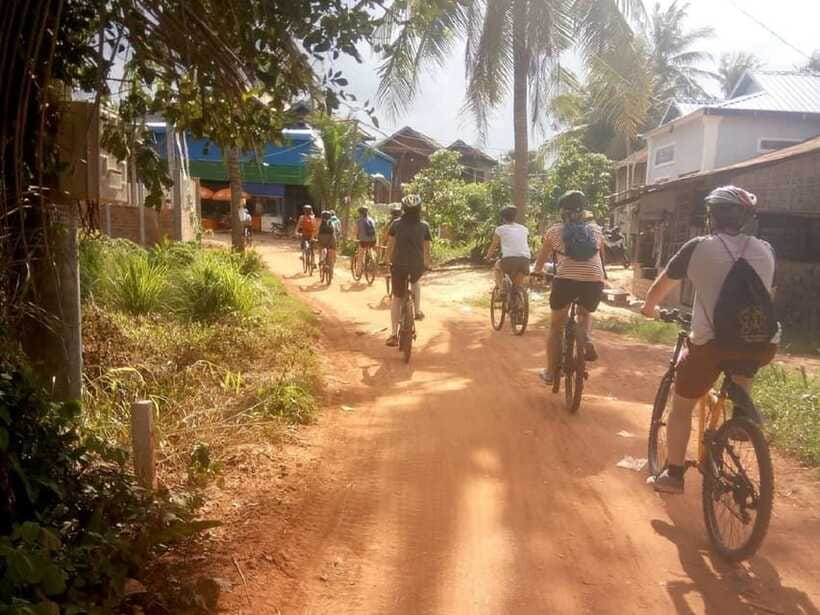 Siem Reap: Countryside Cycle and Local Village Life Tour - Sunset among lotus fields