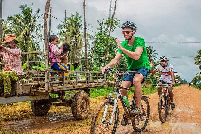 Siem Reap Countryside Guided Tour by Bike and E-Bike Private Tour - Banteay Chheu Chrei and the rattan weaving stop