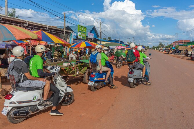 Siem Reap Countryside Sunset Vespa Tour / Tuk Tuk Available - What the guide adds to the experience