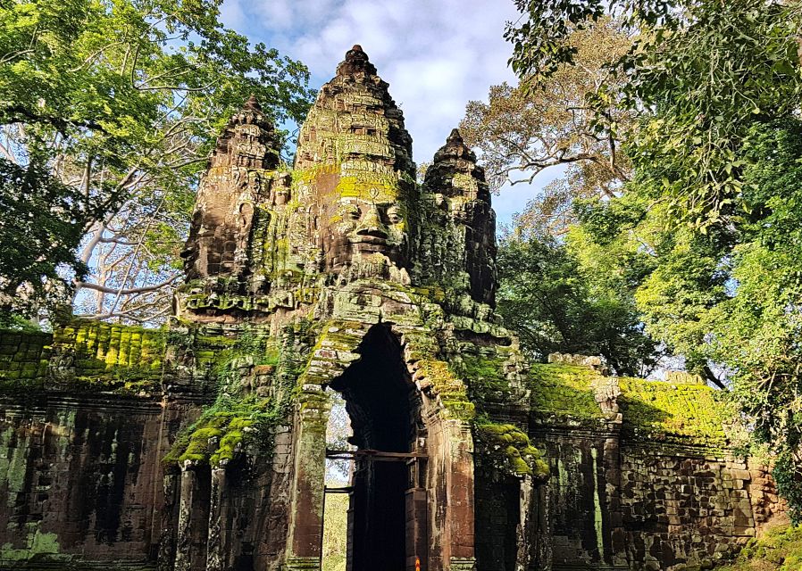 Siem Reap - Discover Angkor Wat by Jeep - Lesser visited ruins and the quieter side of Angkor