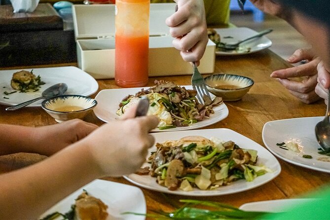 Siem Reap Evening Food Tour - Inclusive 5 stops Local Tastings - The guide can make or break the evening