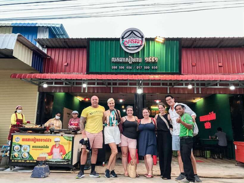 Siem Reap: Evening Food Tour with 10 Local Tastings - Why this food tour works best on your first evening