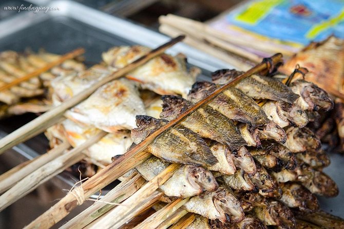 Siem Reap Evening Street foods Tours by Tuk Tuk - What the guide adds to the evening
