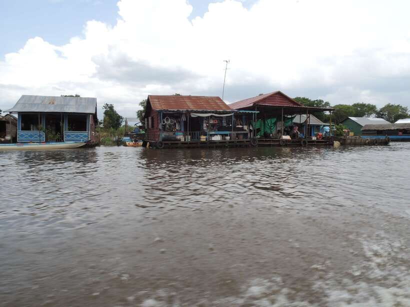 Siem Reap: Floating Village Half-Day Tour - Why Tonle Sap feels different from a normal boat trip