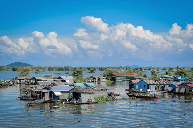 Siem Reap: Floating Village Half-Day Tour - Lunch aboard the Queen Tara