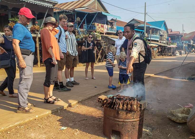 Siem Reap Floating Village Kampong Phluk Sunset with Boat - Tonle Sap sunset and the floating restaurant