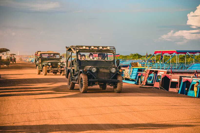 Siem Reap Floating Village Sunset Jeep Tour or SUV Car - Reaching Tonle Sap and understanding the lake