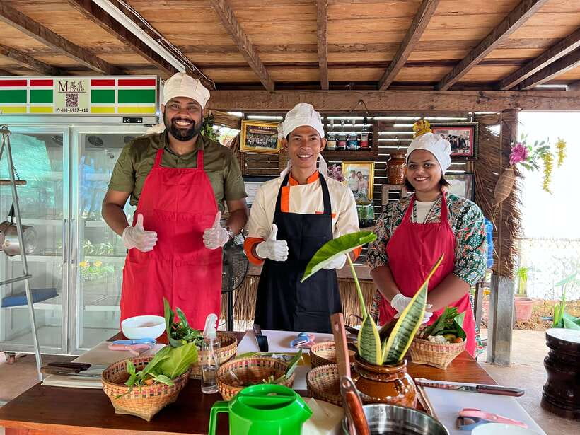 Siem Reap: Guided Day Trip to Local Village & Cooking Class - Group size, guide language, and practical details