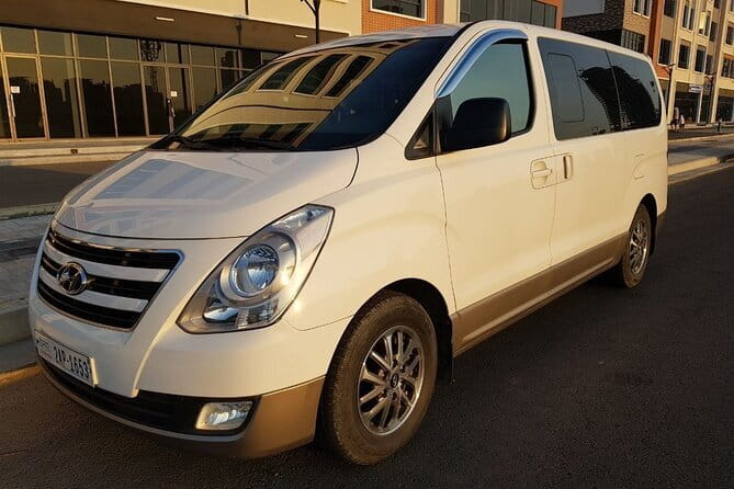 Siem Reap International Airport Transfers - The 50-minute to one-hour ride into Siem Reap