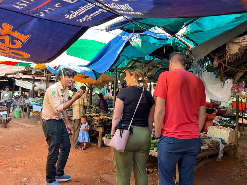 Siem Reap: Kampong Phluk and Tonle Sap Sunset Boat Cruise - The monastery on an artificial island