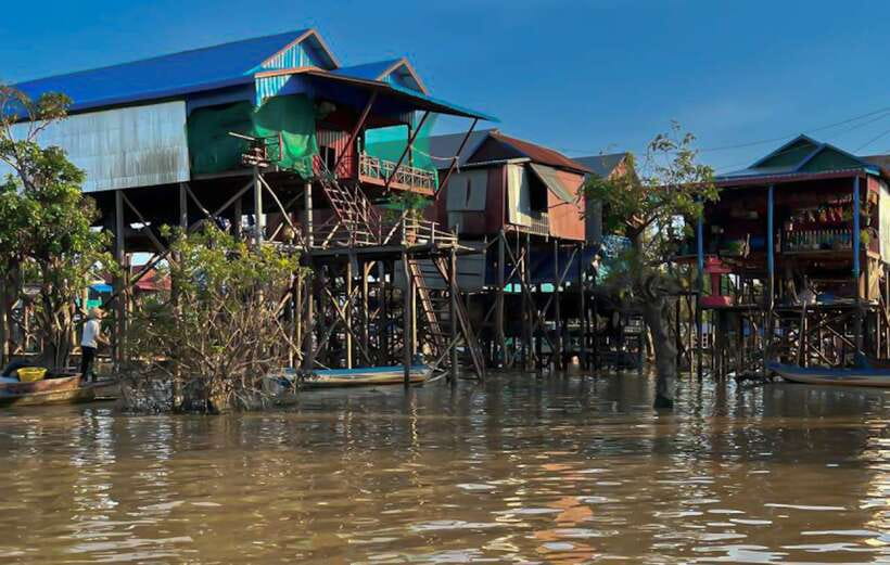 Siem Reap: Kampong Phluk Floating Village Tour with Boat - Key Points at a Glance
