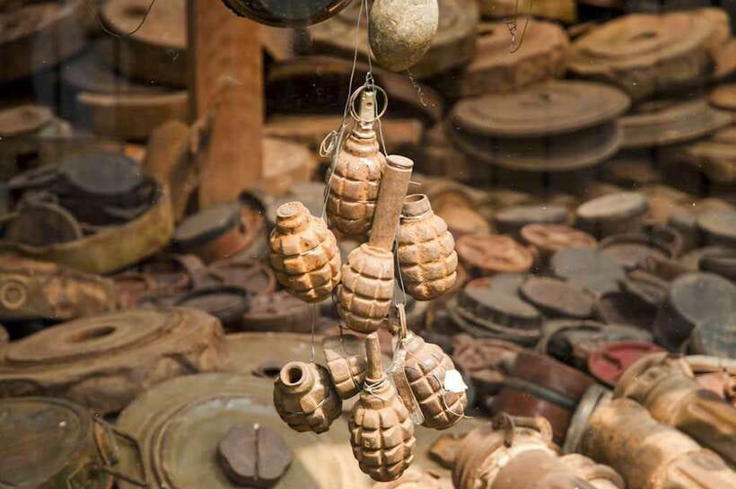 Siem Reap: Khmer Rogue, War museum &landmine museum Day Tour - War Museum Cambodia and its battlefield collection