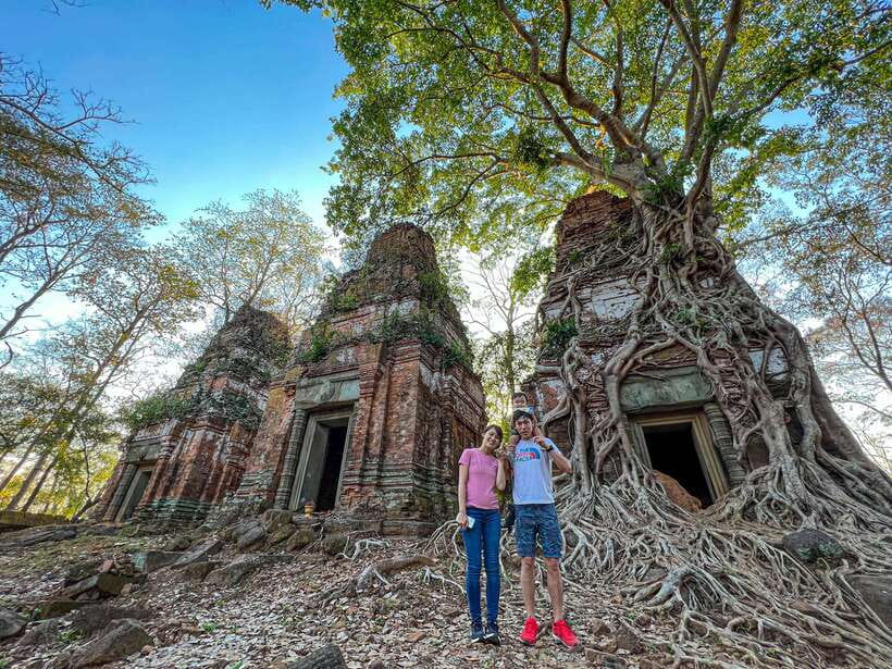 Siem Reap: Koh Ker, Beng Mealea, & Banteay Srei Join-in Tour - Preah Dak palm cakes and the first taste of rural Cambodia