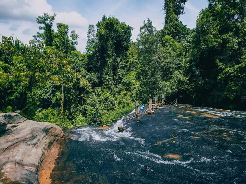 Siem Reap: Kulen Mountain, Beng Mealea, and Kampong Phluk - Preah Ang Thom Pagoda and the reclining Buddha