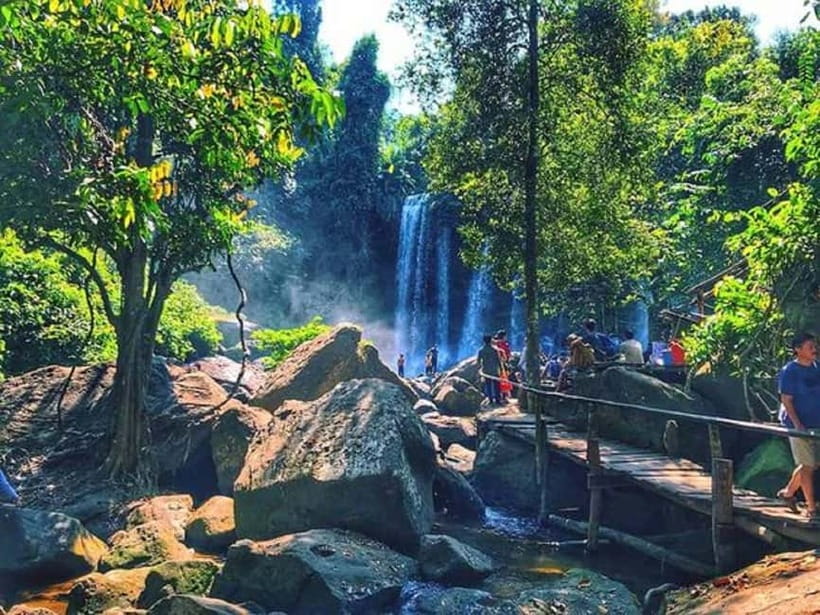 Siem Reap: Kulen Mountain, Beng Mealea, and Kampong Phluk - Kulen waterfall: the day’s natural pause