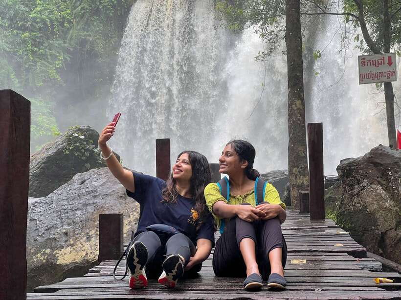 Siem Reap: Kulen Mountain Small Group Tour with Picnic Lunch - Two hours at the waterfall, including lunch