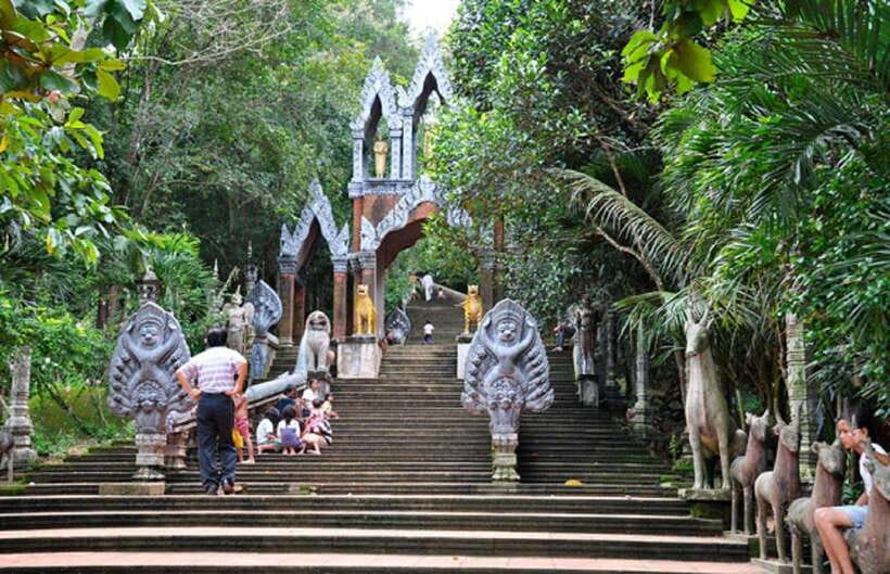 Siem Reap: Kulen Waterfall by Private Tour - The guide can shape the whole experience