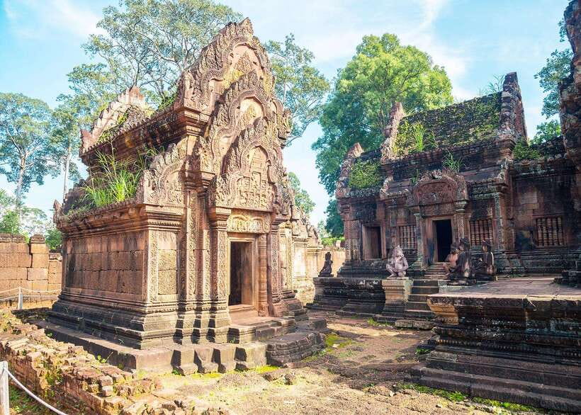 Siem Reap: Kulen Waterfalls and Banteay Srei Tour - The morning ride from Siem Reap