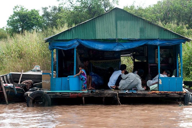 Siem Reap Lake-Side Village Tour - Why Tonle Sap changes with the season