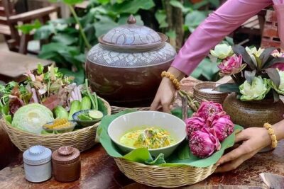 Local Street Food Experience by Tuk-Tuk
