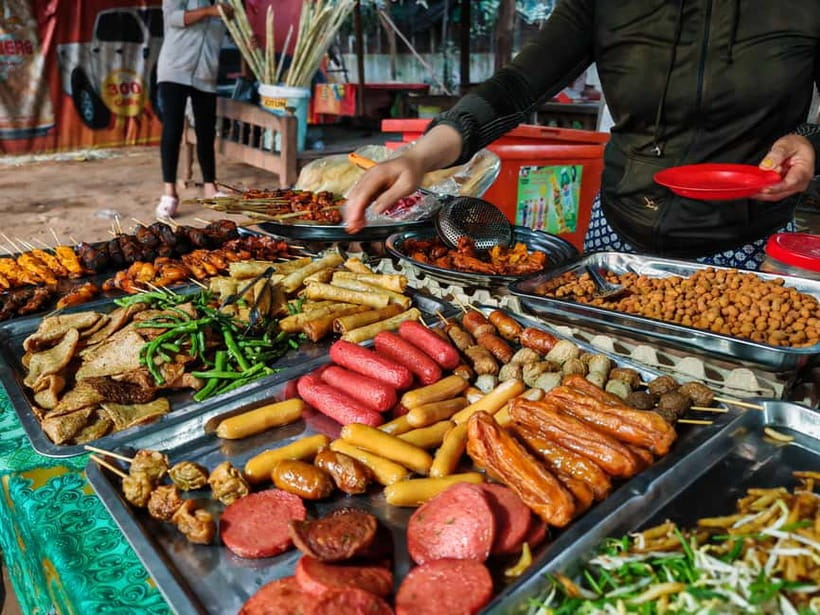 Siem Reap: Monk Blessings and Village Life Scooter Tour - Banh Chhev and a local food stop