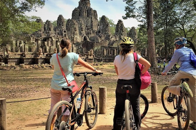 Siem Reap: Morning Bike Tours with Local Market & Lunch - Timing, comfort, and practical details