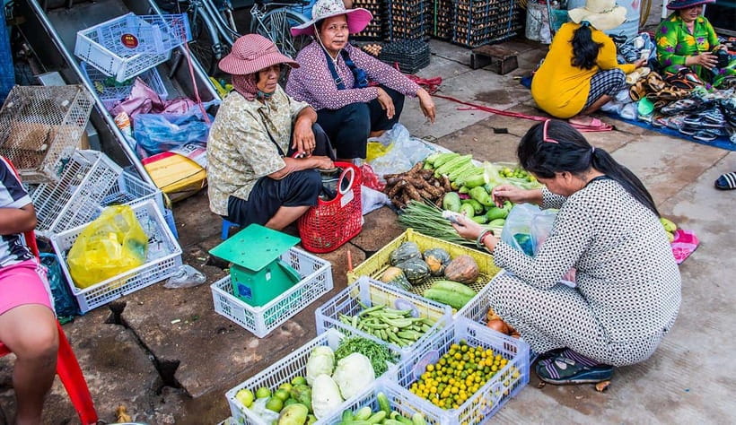 Siem Reap: Morning Cooking Class & Market Tour - Your tuk tuk pickup and ride into the countryside