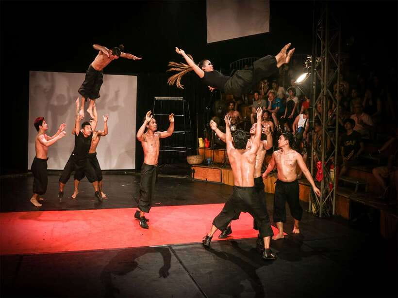 Siem Reap: Phare, Cambodian Circus with Tuk-Tuk Transfers - Should you book Phare Cambodian Circus?