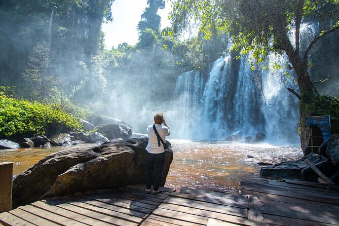 Siem Reap: Phnom Kulen National Park & Beng Mealea Private Tour - Beng Mealea and the appeal of fallen stone