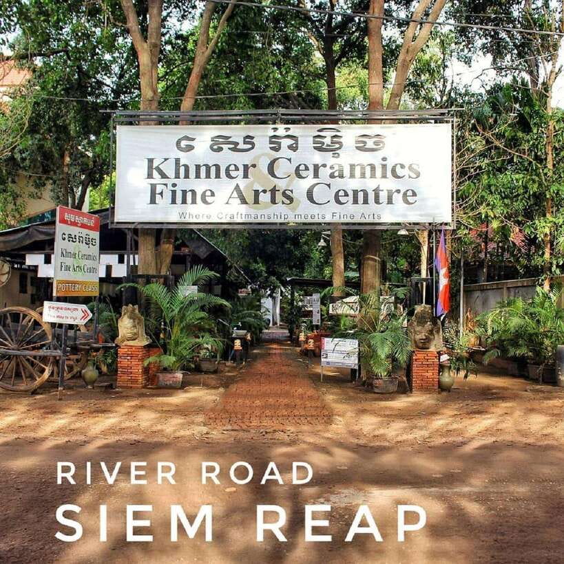Siem Reap : Pottery Classes with Transfer round trip - The demonstration: clay, tools, and Khmer designs
