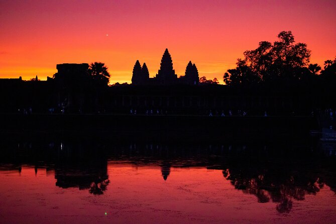 Siem Reap: Private Angkor Wat Sunrise & Tour Around Angkor Park - Banteay Kdei brings a quieter change of pace