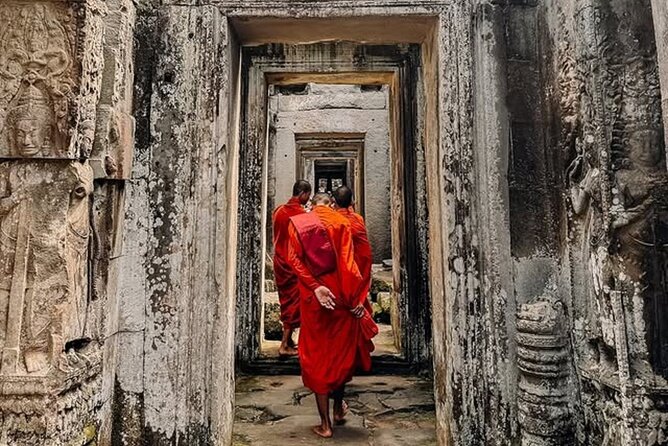 Siem Reap Private Full Day Angkor Wat Tour with Sunset or Sunrise - Two hours at Angkor Wat
