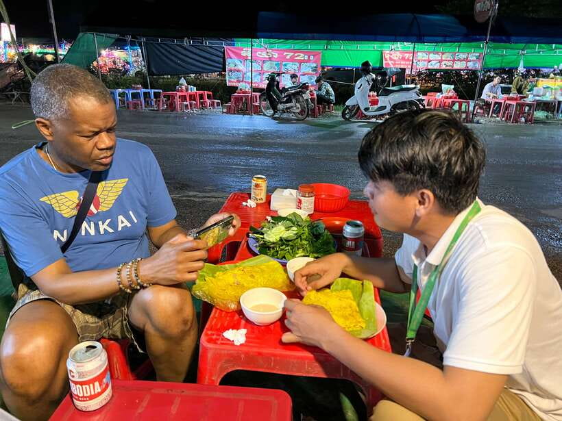 Siem Reap: Small Group Street Food Tour with Tuk-Tuk Ride - Beer, sweets, and the final market stop