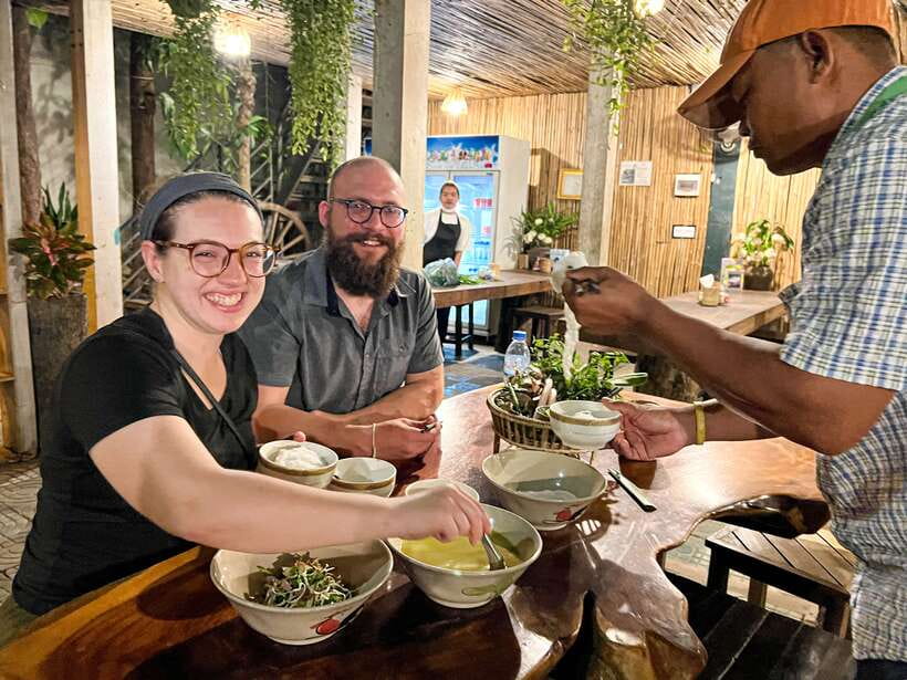 Siem Reap: Street Food Experience by Tuk-Tuk - A short market visit at Made in Cambodia Market