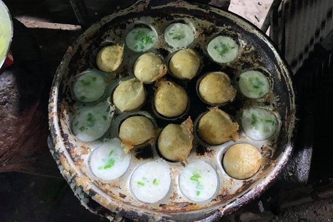 Siem Reap Street Food Tour - What makes the guide important
