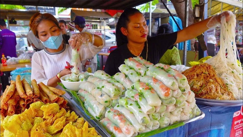 Siem Reap Street Foods Tour by Tuk Tuk with Personal Guide - Local food and the Siem Reap night market