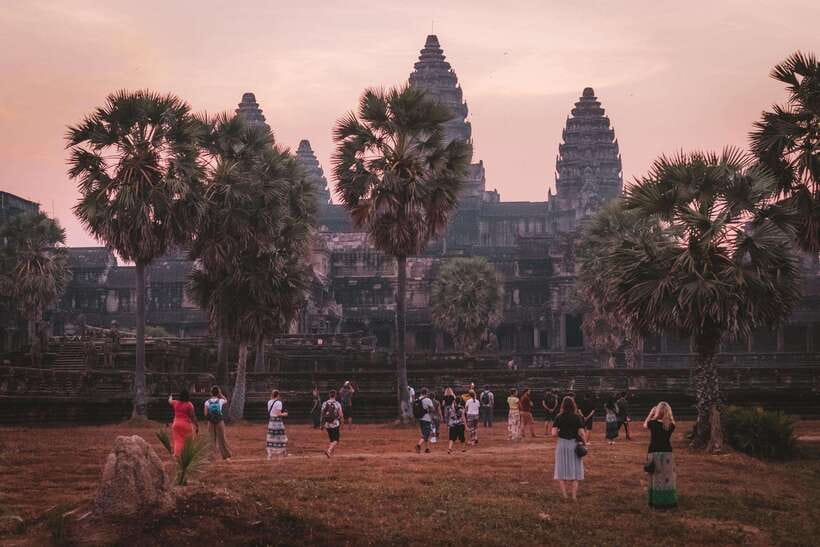 Siem Reap Sunrise Angkor Wat Temple Tour - Key points at a glance