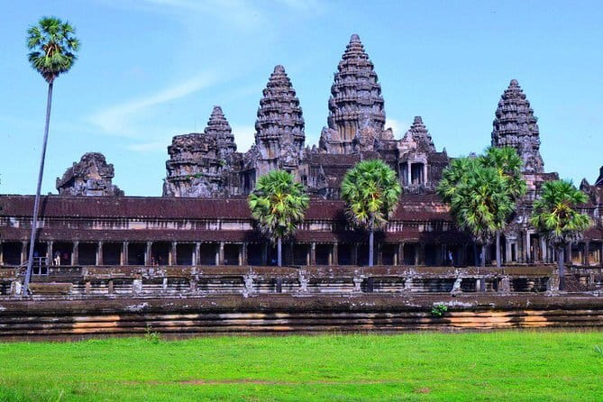 Siem Reap Sunrise Private Tour - What the $70 price really covers