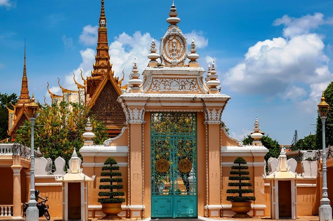 Siem Reap to Phnom Penh by Private Car or Minivan - Driver quality and communication