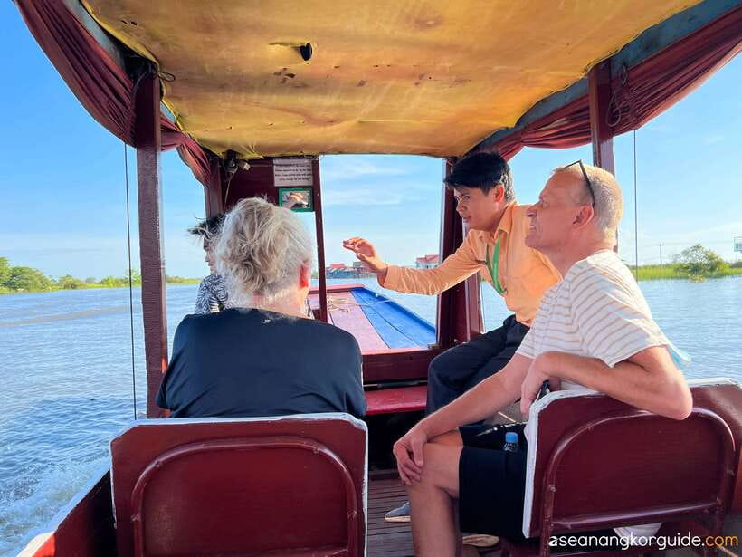 Siem Reap: Tonle Sap and Kampong Phluk Tour with Street Food - The first taste of Siem Reap street food